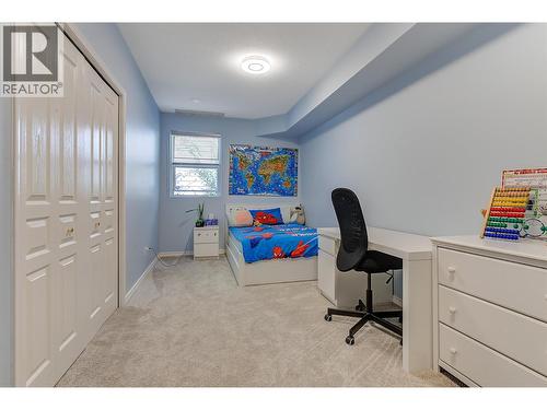 2nd bedroom in suite - 1420 Bentien Road, Kelowna, BC - Indoor