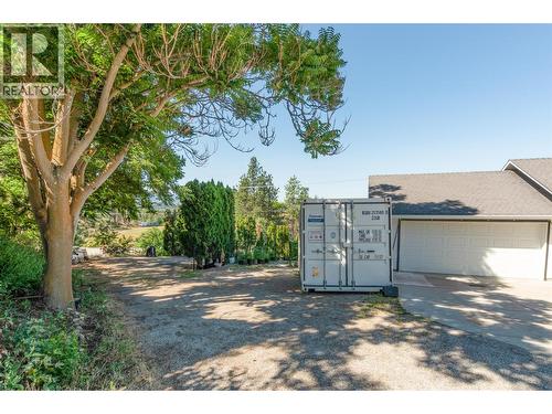1420 Bentien Road, Kelowna, BC - Outdoor