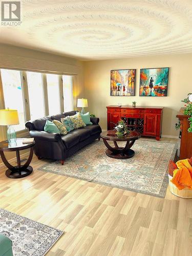 347 Langdon Rd, Sault Ste. Marie, ON - Indoor Photo Showing Living Room