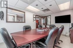 Large conference room, ideal for executive office - 