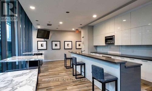 608 - 33 Charles Street E, Toronto, ON - Indoor Photo Showing Gym Room