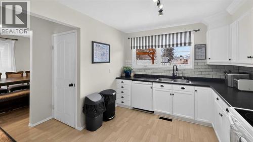 5813 50 Street, Taber, AB - Indoor