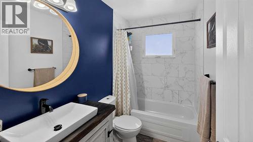 5813 50 Street, Taber, AB - Indoor Photo Showing Bathroom