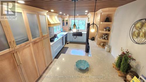 168 Kingslake Road, Toronto, ON - Indoor