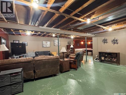415 3Rd Avenue W, Biggar, SK - Indoor Photo Showing Basement