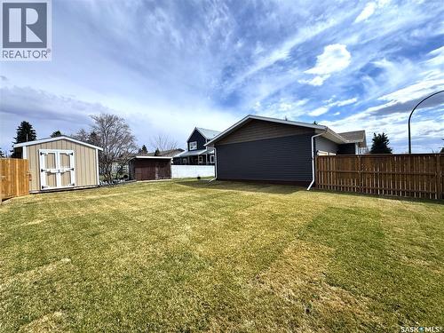 415 3Rd Avenue W, Biggar, SK - Outdoor
