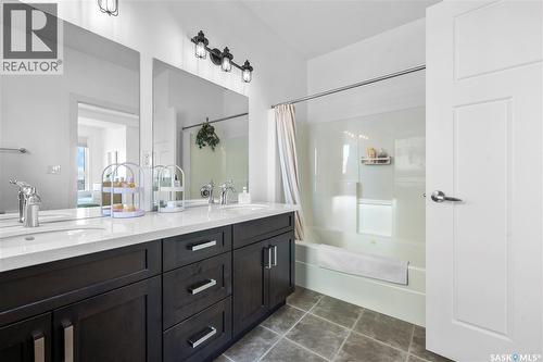 602 2055 Rose Street, Regina, SK - Indoor Photo Showing Bathroom