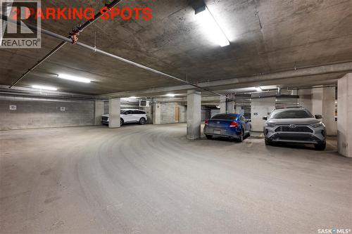 602 2055 Rose Street, Regina, SK - Indoor Photo Showing Garage