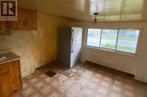 201 Third Avenue, Hornepayne, ON - Indoor Photo Showing Other Room
