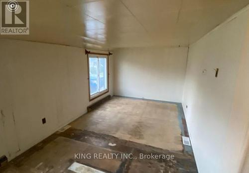 201 Third Avenue, Hornepayne, ON - Indoor Photo Showing Other Room