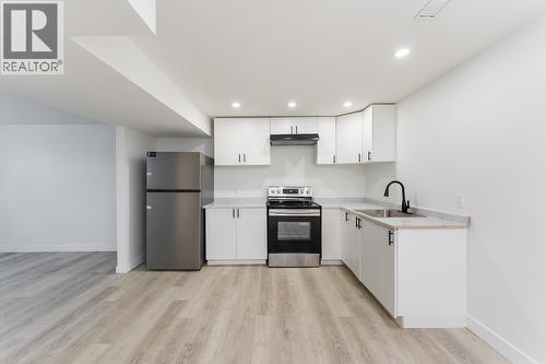7790 Queens Crescent, Prince George, BC - Indoor Photo Showing Kitchen
