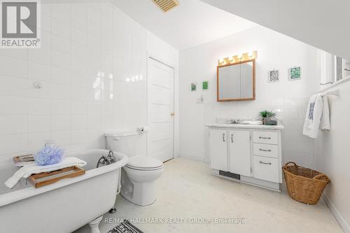 55 Smirle Avenue, Ottawa, ON - Indoor Photo Showing Bathroom