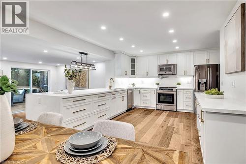 877 Kingsway Drive, Burlington, ON - Indoor Photo Showing Other Room