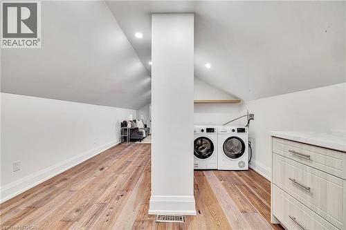 877 Kingsway Drive, Burlington, ON - Indoor Photo Showing Laundry Room