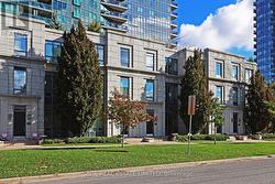 TH#31 - 25 GREENVIEW AVENUE  Toronto, ON M2M 0A5