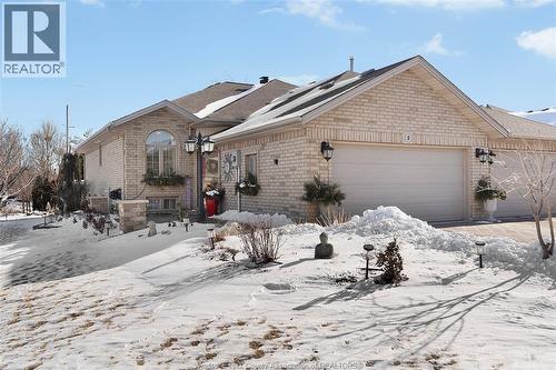 2 QUEEN'S HILL CRESCENT  Leamington, ON N8H 5M6