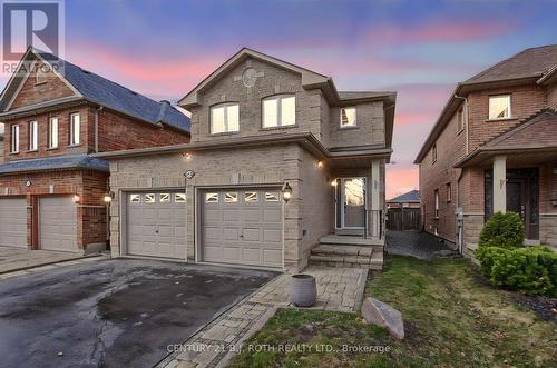 484 MENCZEL CRESCENT  Newmarket, ON L3X 2P6