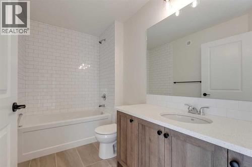 1379 Bayview Crescent Sw, Airdrie, AB - Indoor Photo Showing Bathroom