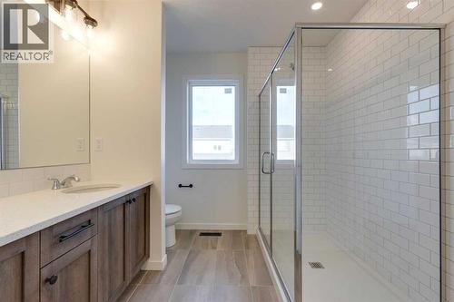 1379 Bayview Crescent Sw, Airdrie, AB - Indoor Photo Showing Bathroom