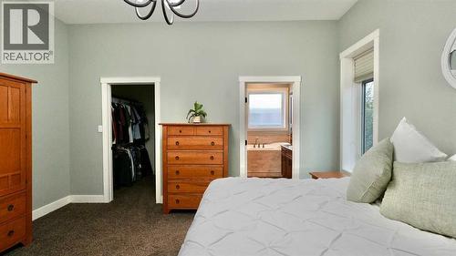 8245 102 Avenue, Peace River, AB - Indoor Photo Showing Bedroom