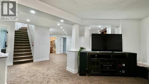 8245 102 Avenue, Peace River, AB - Indoor Photo Showing Other Room