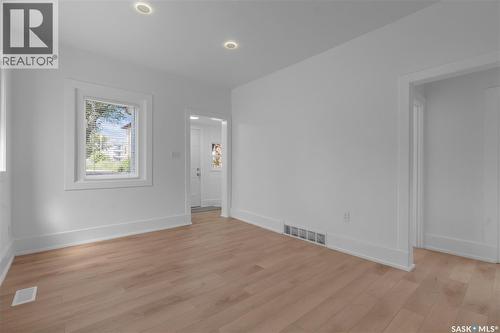 120 O Avenue S, Saskatoon, SK - Indoor Photo Showing Other Room