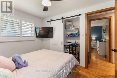 35 Surrey Crescent, London South (South Y), ON - Indoor Photo Showing Bedroom