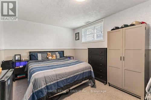 35 Surrey Crescent, London South (South Y), ON - Indoor Photo Showing Bedroom