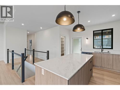 2264 Coldwater Drive, Kamloops, BC - Indoor Photo Showing Other Room