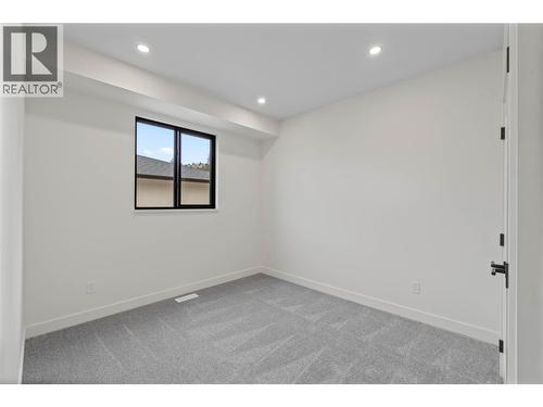 2264 Coldwater Drive, Kamloops, BC - Indoor Photo Showing Other Room