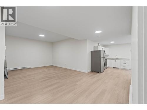 2264 Coldwater Drive, Kamloops, BC - Indoor