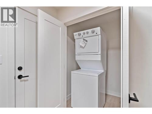 2264 Coldwater Drive, Kamloops, BC - Indoor Photo Showing Laundry Room