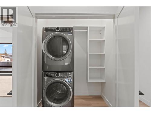 2264 Coldwater Drive, Kamloops, BC - Indoor Photo Showing Laundry Room