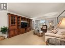 1045 Sutherland Avenue Unit# 350, Kelowna, BC  - Indoor Photo Showing Living Room 
