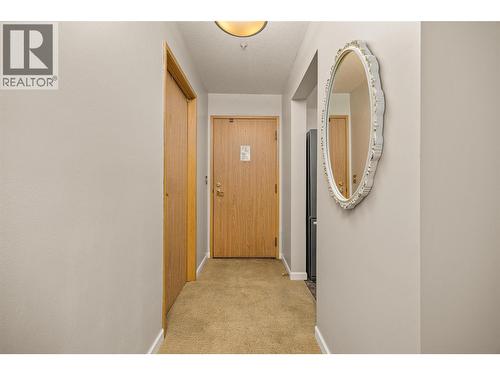 1045 Sutherland Avenue Unit# 350, Kelowna, BC - Indoor Photo Showing Other Room