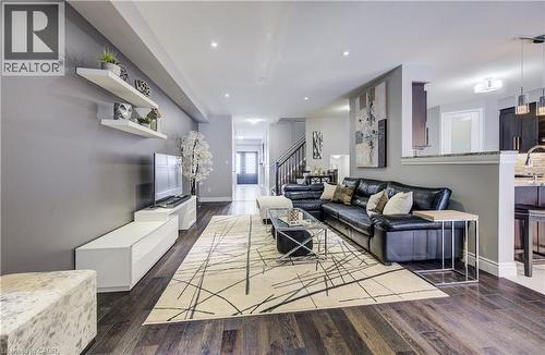 502 Woodbine Avenue, Kitchener, ON - Indoor Photo Showing Living Room