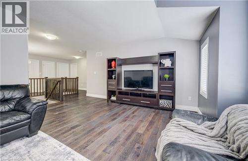 502 Woodbine Avenue, Kitchener, ON - Indoor Photo Showing Living Room