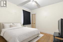 bed staged with ai - 