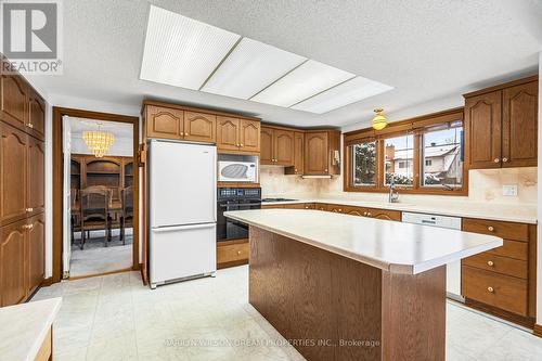 1605 Dixie Street, Ottawa, ON - Indoor Photo Showing Kitchen