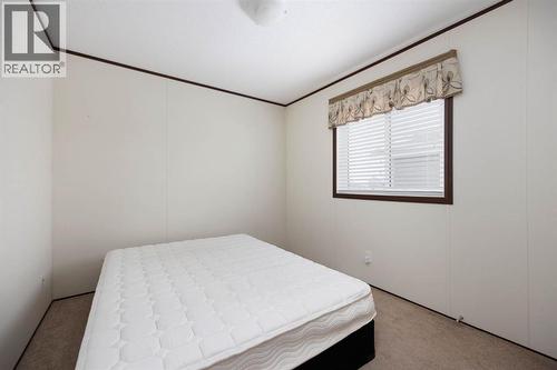 328 Grey Crescent, Fort Mcmurray, AB - Indoor Photo Showing Bedroom