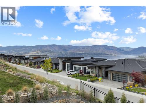 1088 Clarance Avenue, Kelowna, BC - Outdoor With View