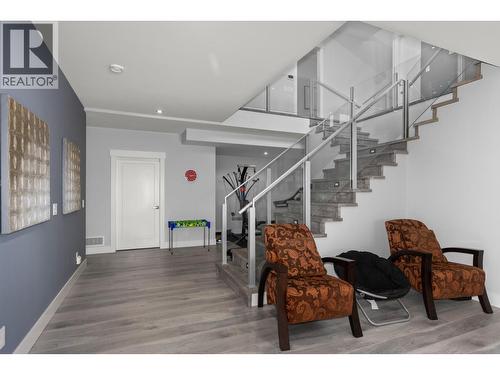 1088 Clarance Avenue, Kelowna, BC - Indoor Photo Showing Other Room