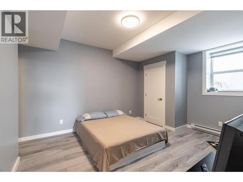 1088 Clarance Avenue, Kelowna, BC - Indoor Photo Showing Other Room