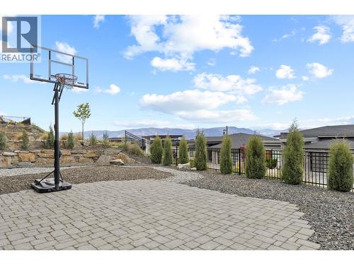 1088 Clarance Avenue, Kelowna, BC - Outdoor With View