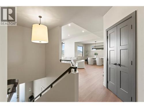 2256 Coldwater Drive, Kamloops, BC - Indoor Photo Showing Other Room