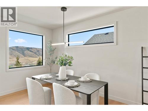 2256 Coldwater Drive, Kamloops, BC - Indoor Photo Showing Dining Room