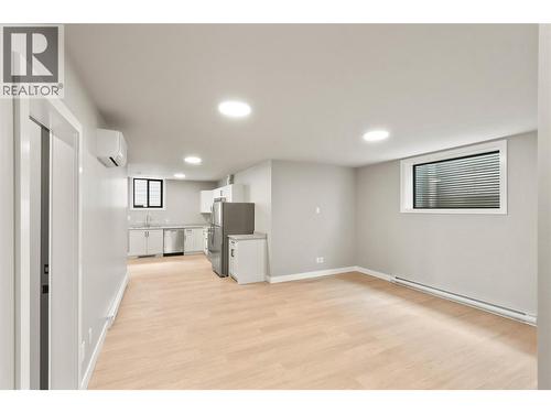 2256 Coldwater Drive, Kamloops, BC - Indoor