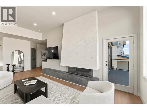 2256 Coldwater Drive, Kamloops, BC - Indoor Photo Showing Living Room With Fireplace
