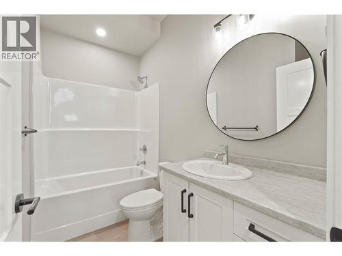 2256 Coldwater Drive, Kamloops, BC - Indoor Photo Showing Bathroom