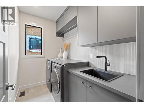 2256 Coldwater Drive, Kamloops, BC - Indoor Photo Showing Laundry Room
